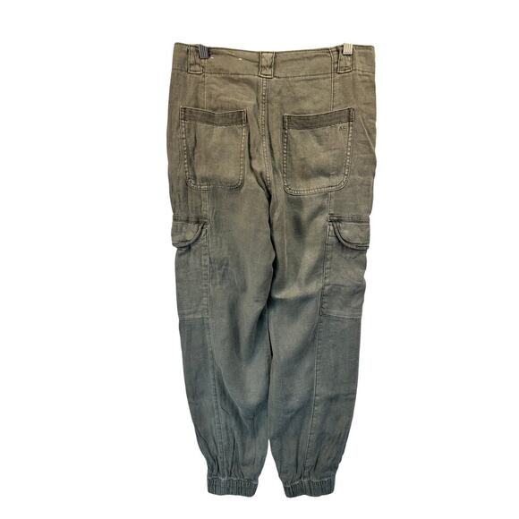 American Eagle Distressed Cargo Elastic Leg Pants Women Size 6 - Picture 8 of 12